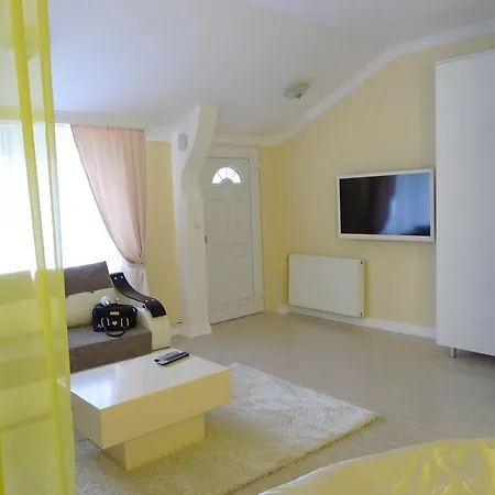 Guest house Perla 3*